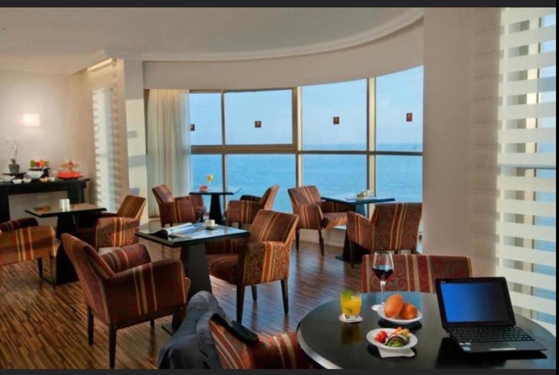 Aparthotel Almog Tower Haifa Esterno foto