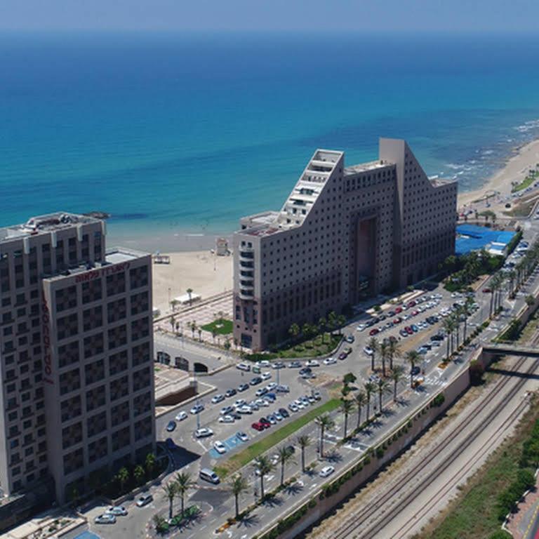 Aparthotel Almog Tower Haifa Esterno foto