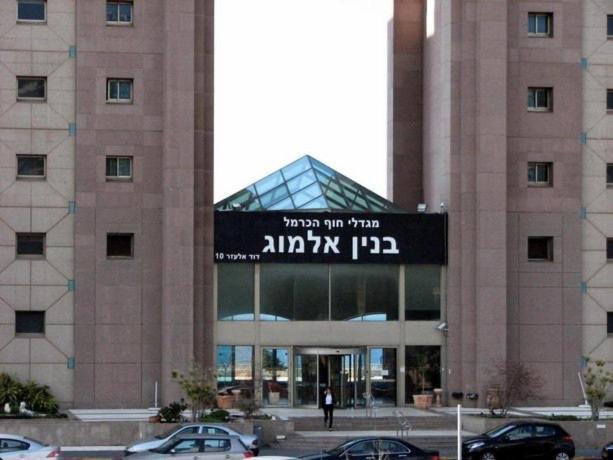 Aparthotel Almog Tower Haifa Esterno foto